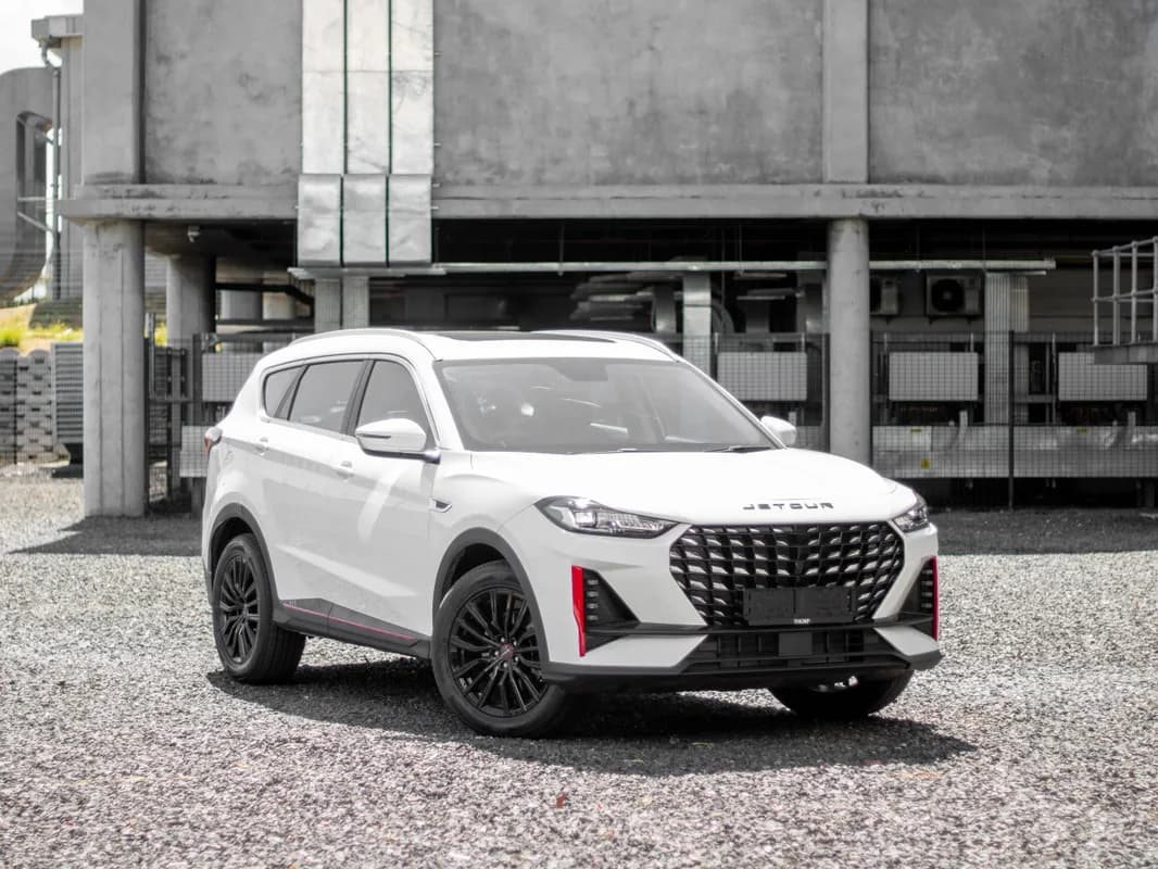 Jetour X70 Plus 1.5T Deluxe
